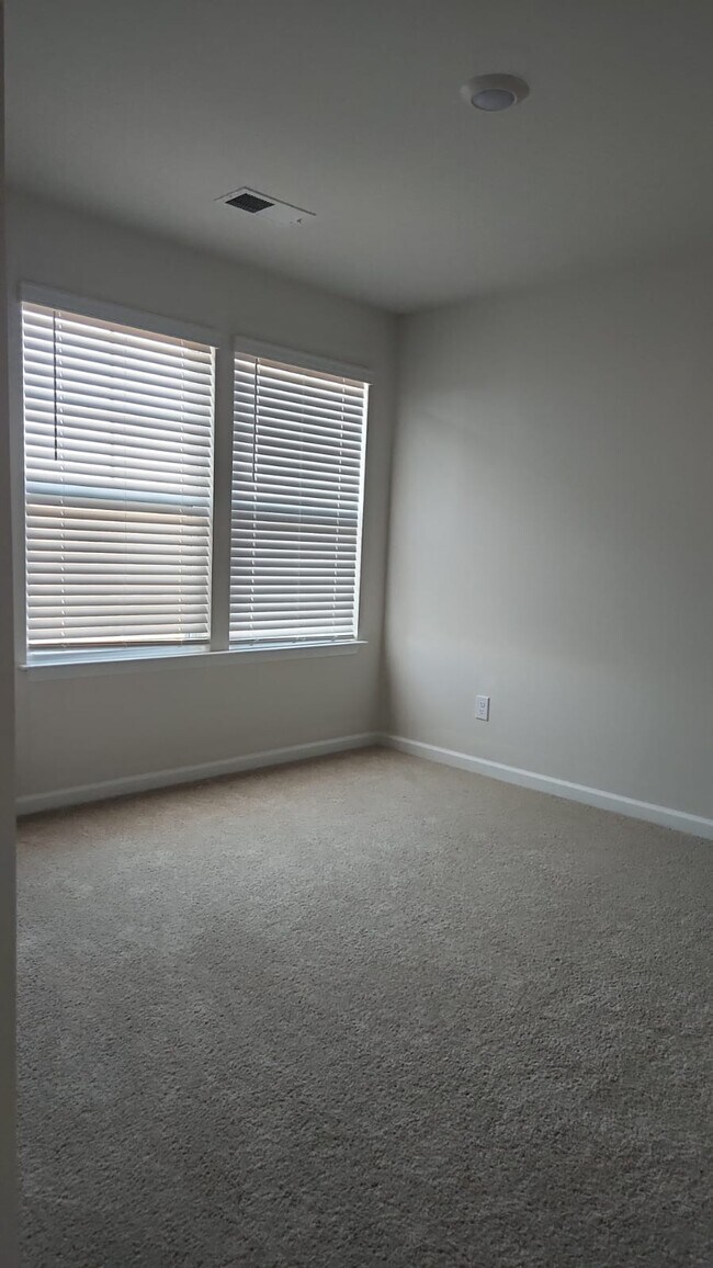 Foto del edificio - 1479 Amberview Ln