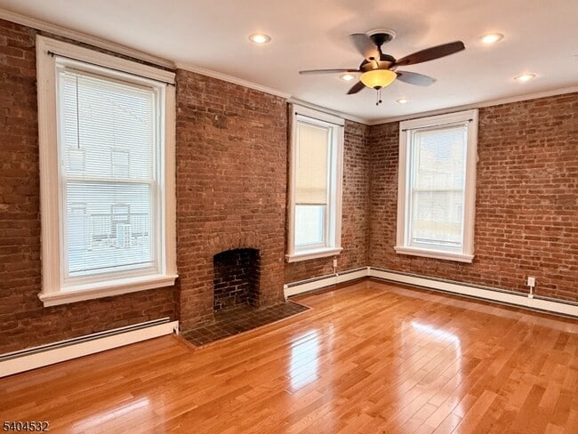 Building Photo - 10 Depot Square