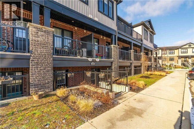 Building Photo - 168 Rochefort St.