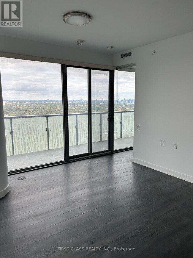 Photo du bâtiment - 50 Charles St E