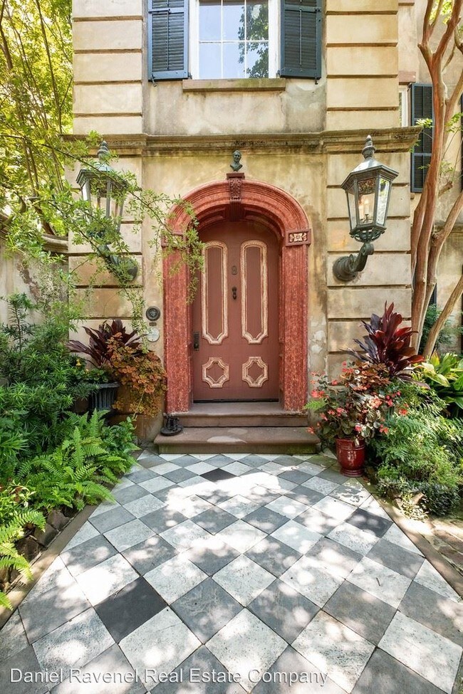 Foto del edificio - 1 br, 1 bath House - 8 Legare Street