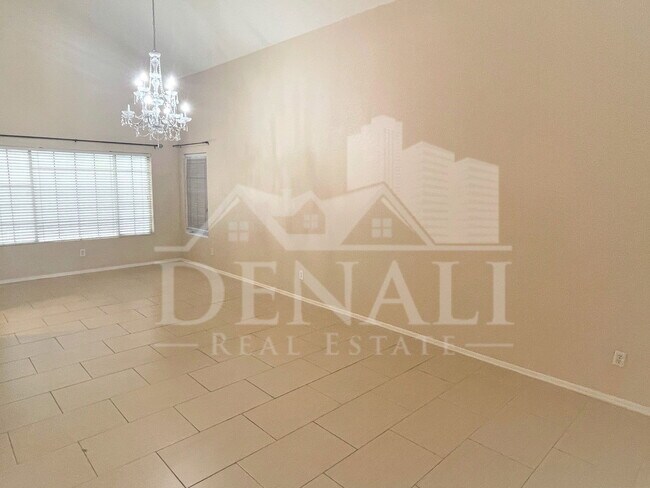 Building Photo - 8372 S Stephanie Ln
