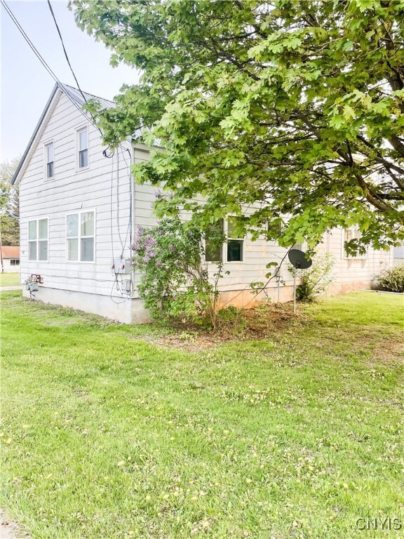 Foto principal - 5623 Bridge St