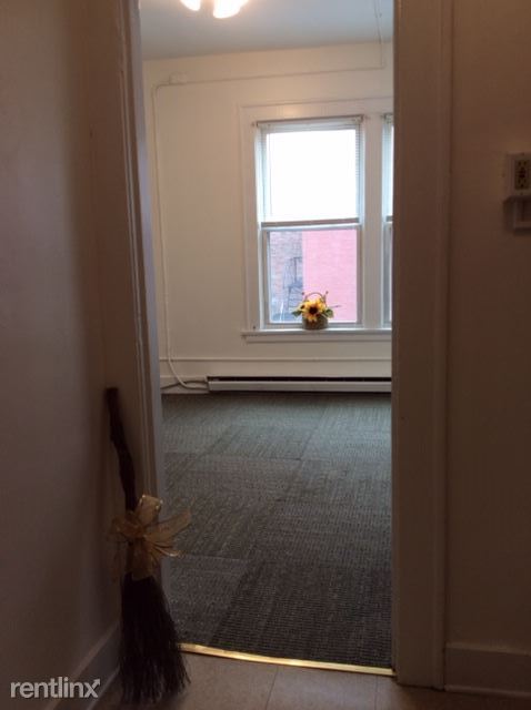 Building Photo - 128 Jay St
