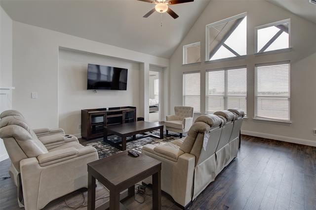 Foto del edificio - 4031 Yellow Jasmine Ln