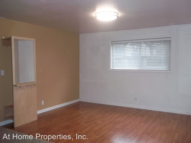 Foto del edificio - 328 NW 13th St