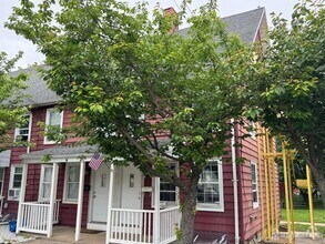 Building Photo - 20 Jacobson St
