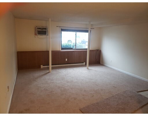 Building Photo - 16 Juniper Rd