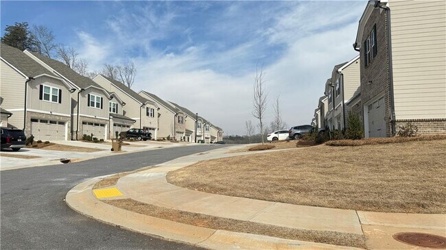 Foto del edificio - 151 Cedar Ln