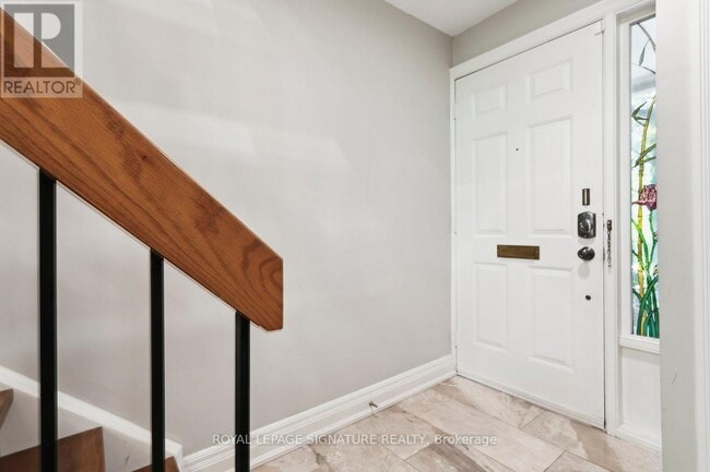 Building Photo - 1250-1250 Marlborough Ct
