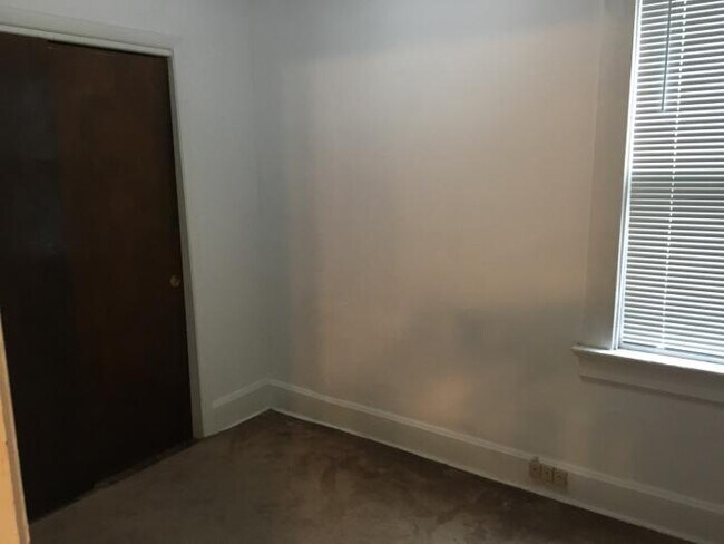 Building Photo - 3 bedroom in Chicago IL 60614