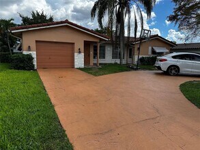Building Photo - 3259 NW 118th Ln