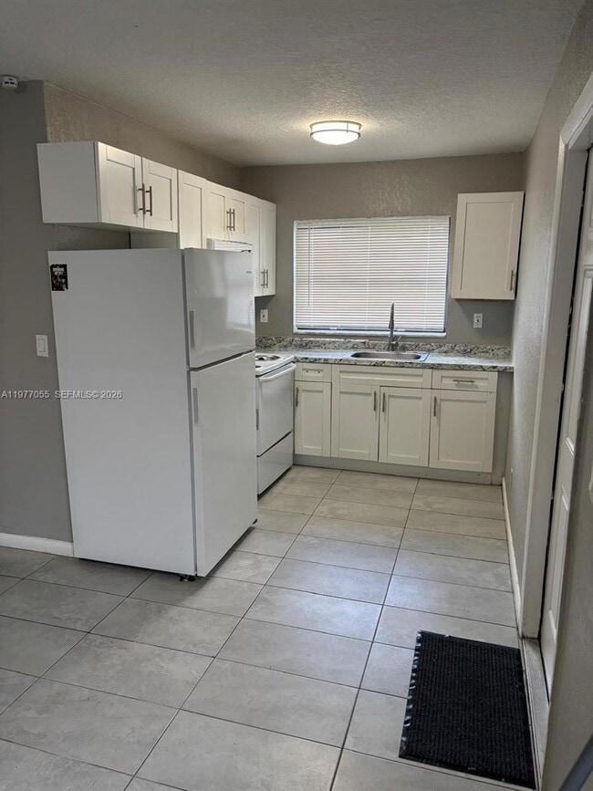 Foto del edificio - 931 SW 80th Ave