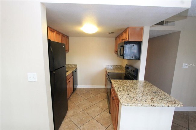 Foto del edificio - 1432 Holden Ave