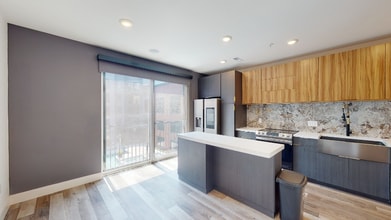 Building Photo - 1515 S 7th St Building Photo - 1515 S 7th St