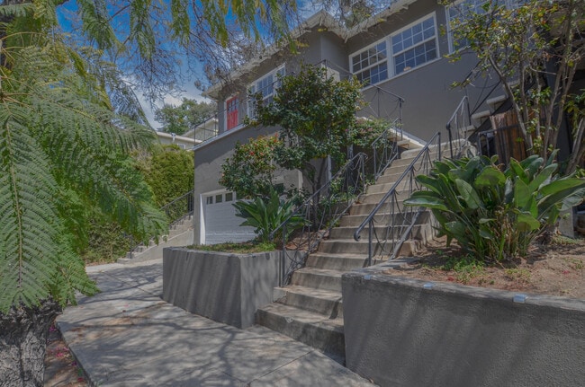 Building Photo - 3246 Barham Blvd