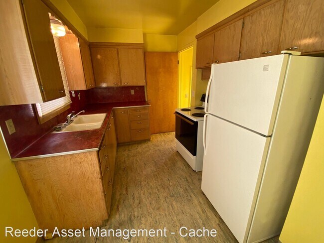 Foto del edificio - 3 br, 2 bath House - 858 North 300 East