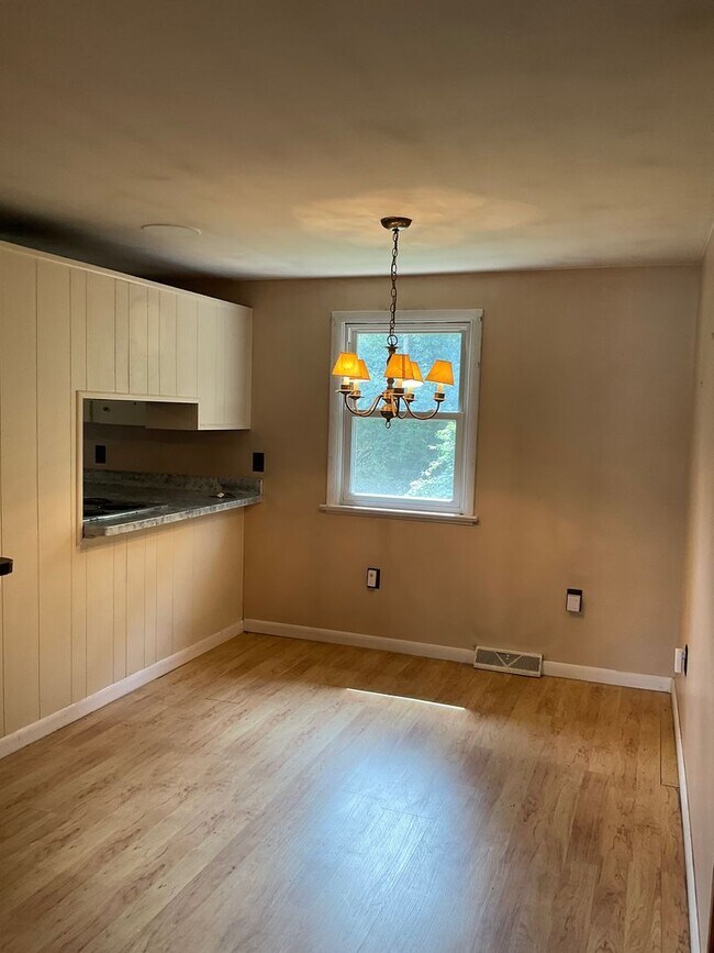 Foto del edificio - 908 Red Hill Rd