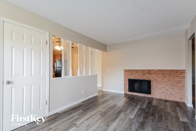 Building Photo - 4925 Lockwig Trail