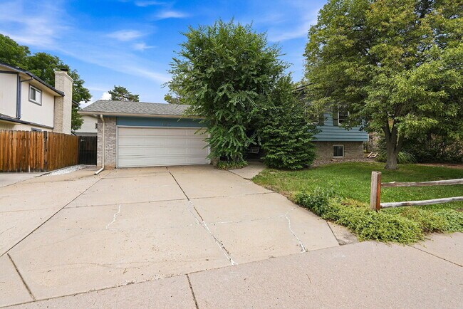 Building Photo - $3,195.95 - 4 Bed, 3 Bath Home in Thornton with Sun Room, Finished Basement & Fenced Backyard