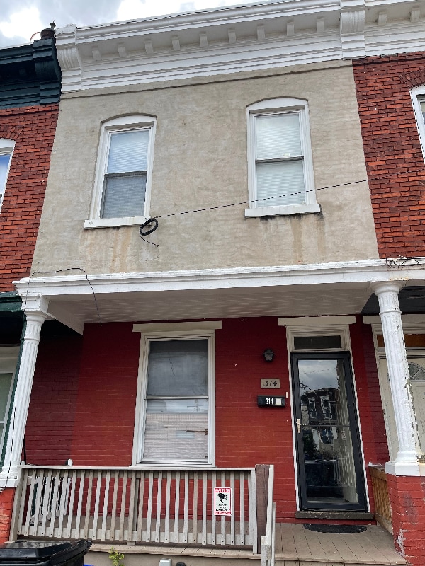 Building Photo - 314 S 15th St