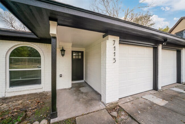 Foto del edificio - 7115 Shady Moss Ln