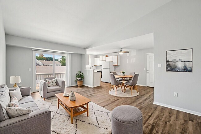 Foto del edificio - Stoneridge Apartment Homes