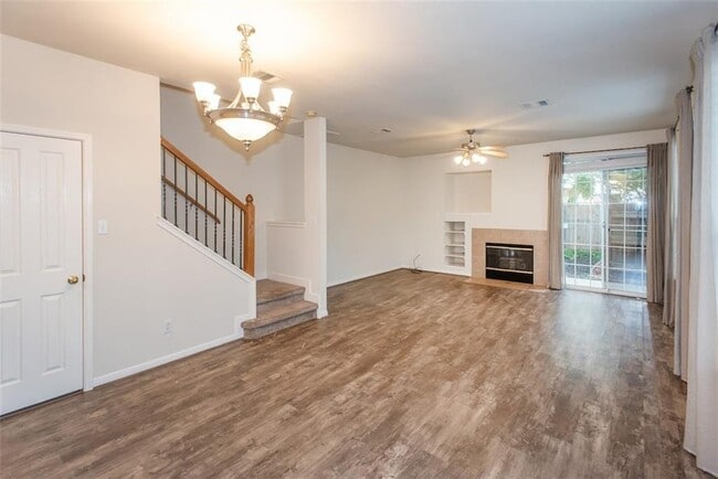 Building Photo - 8518 Cahill Dr