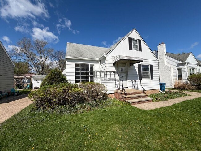 Foto del edificio - 4566 W 226th St