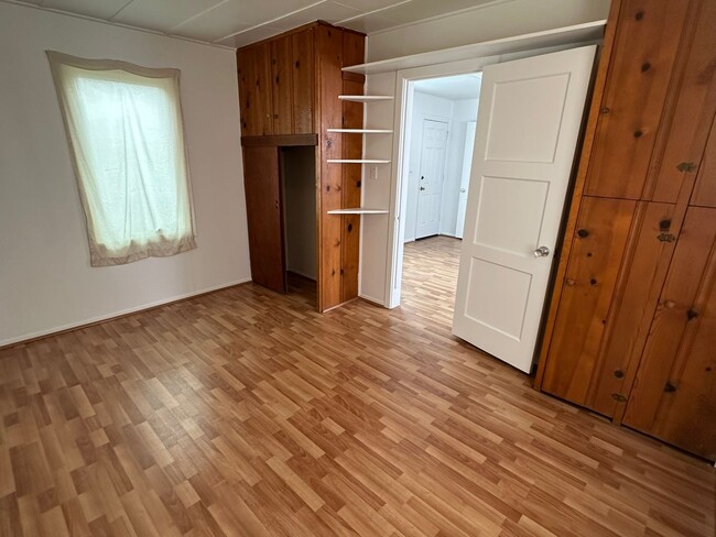 Foto del edificio - 2785 Birch Ave