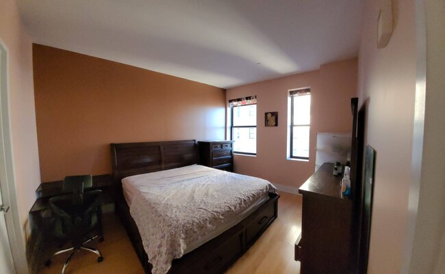 Master Bed Room - 4 Beacon Way