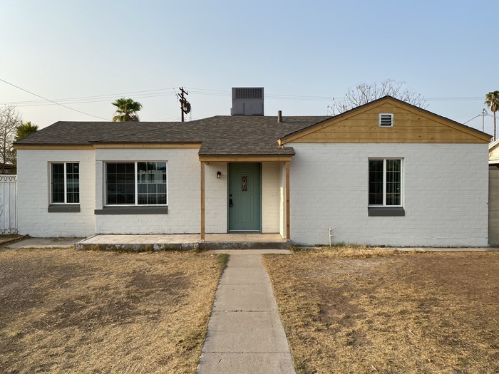 Primary Photo - 3 Bedroom Phoenix Home!