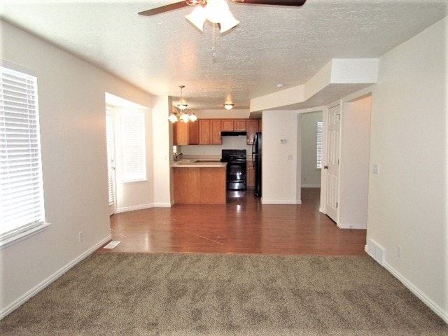 Foto del edificio - 817 Country Club Dr