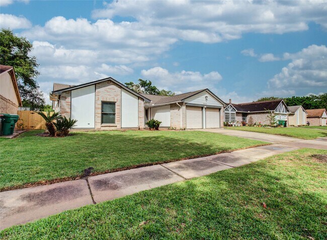 Foto del edificio - 6923 Kearney Dr