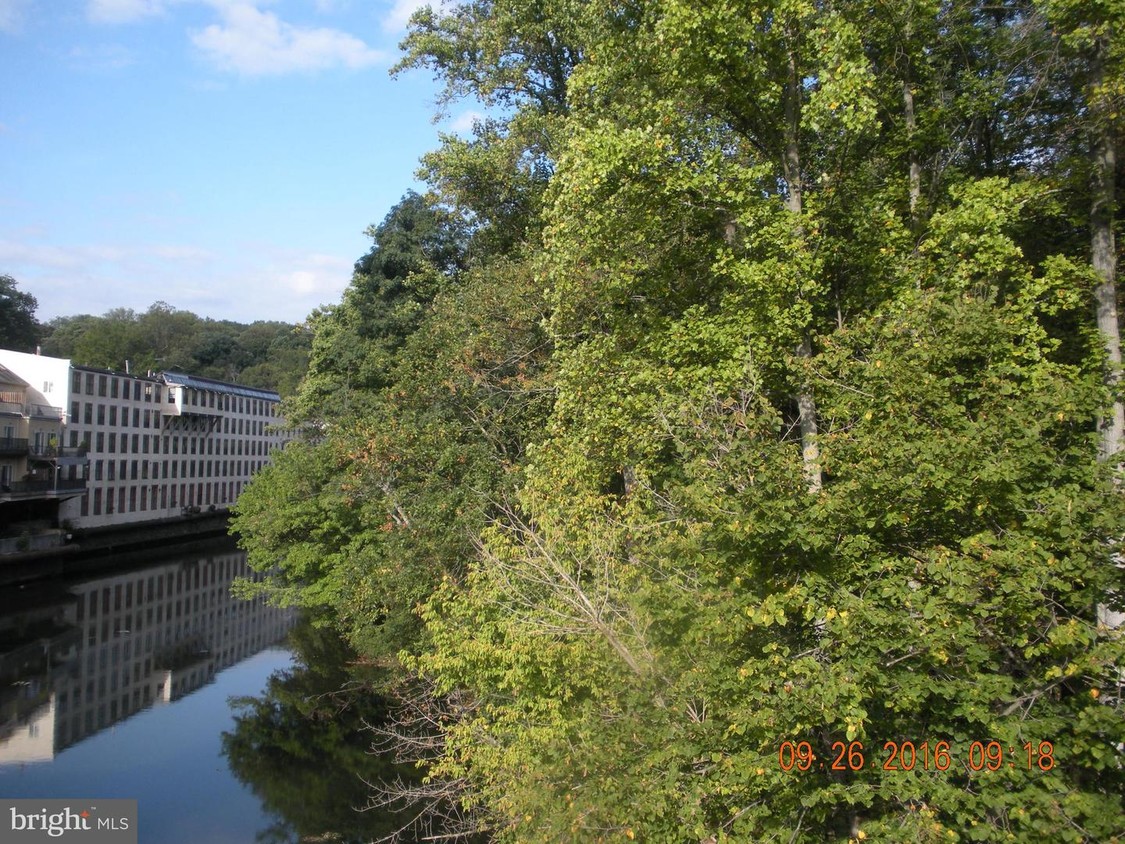 Primary Photo - 49 Bancroft Mills Rd