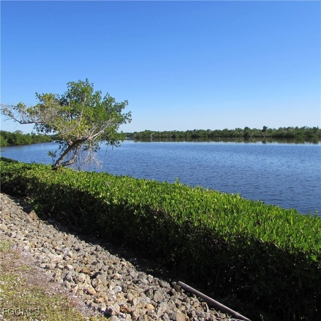 Building Photo - 5371 Blue Crab Cir