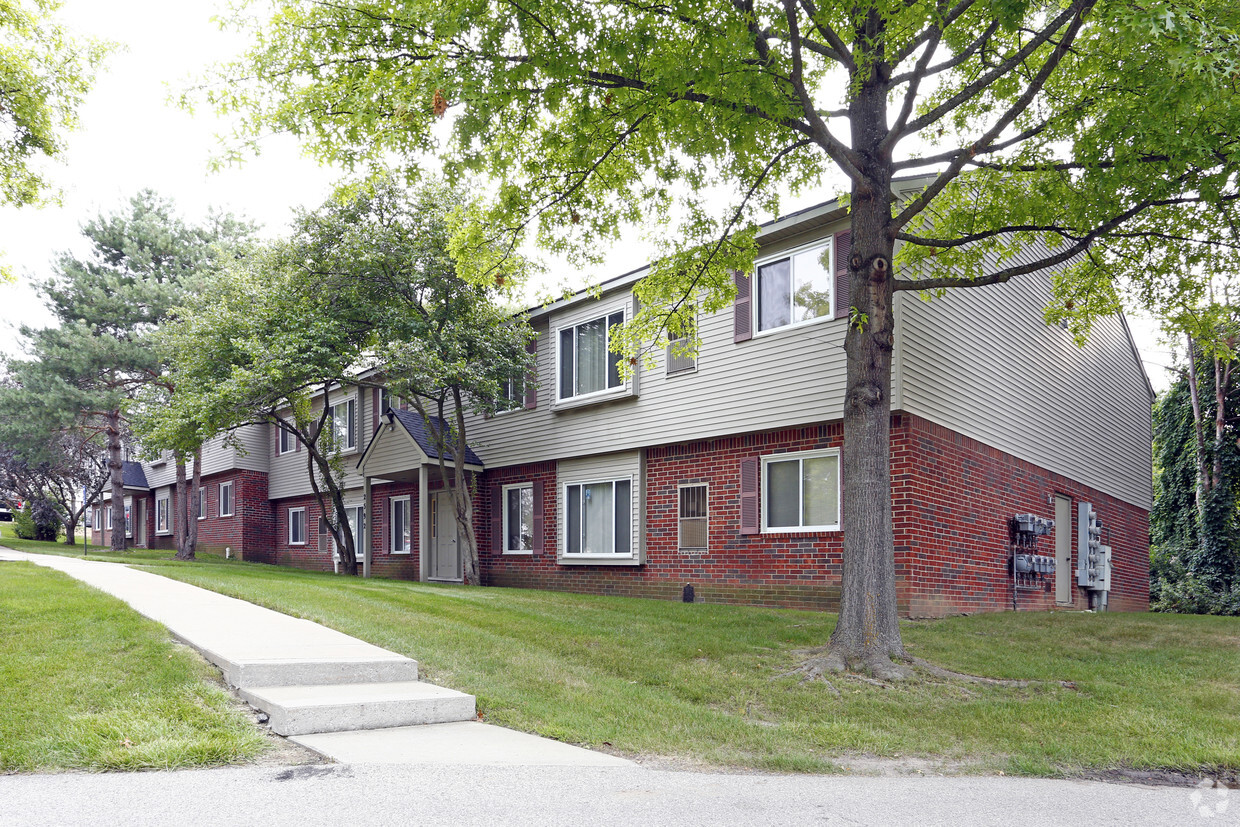 Primary Photo - Colony Hill Apartments