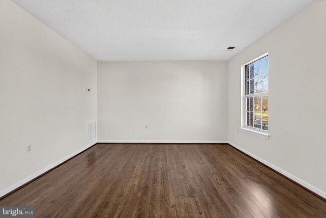 Foto del edificio - 352 Valley Mill Rd