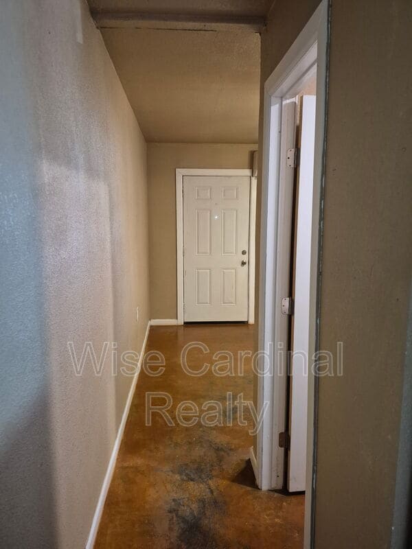 Building Photo - 901 11th St