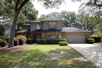 Building Photo - 309 Oaklake Ln