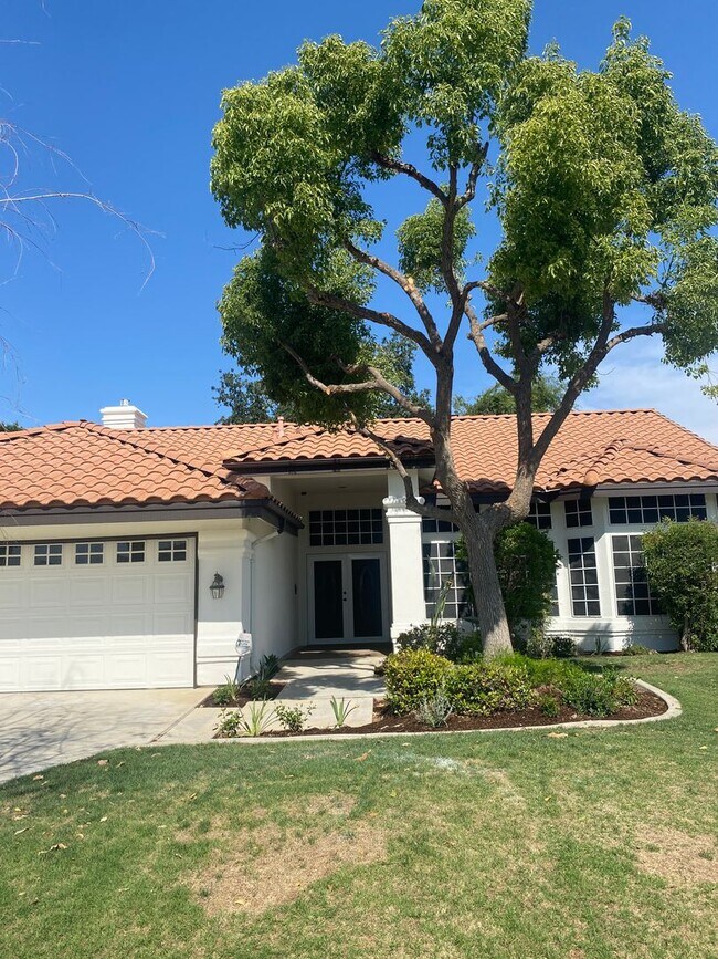 Foto del edificio - Gorgeous 3 Bedroom 2 Bath Home