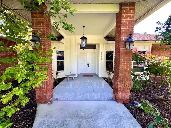 Foto del edificio - 5703 39th St Cir E