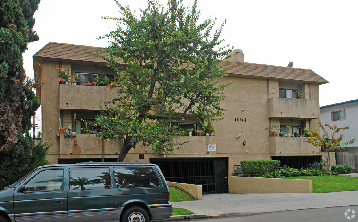 Woodbine Apartments - Apartments in Los Angeles, CA | Apartments.com