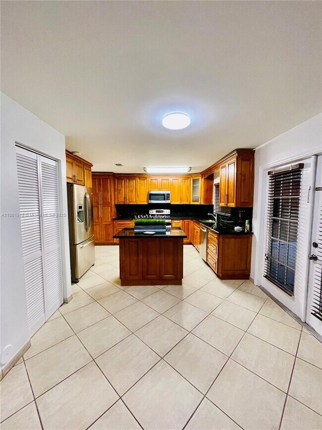 Building Photo - 8950 NW 189th Terrace