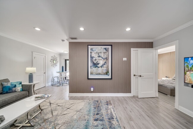 Building Photo - 1512 NE 17th Way