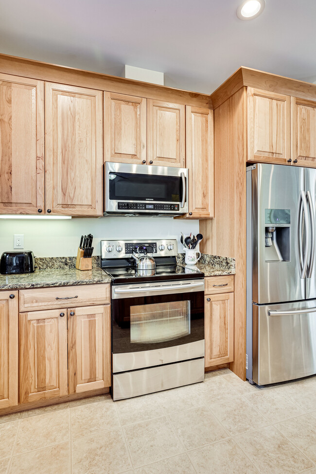 Building Photo - 4523 Highpoint Ln