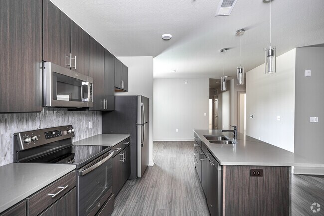 3HAB, 2,5BA - 1361 ft² - Trinity Woods