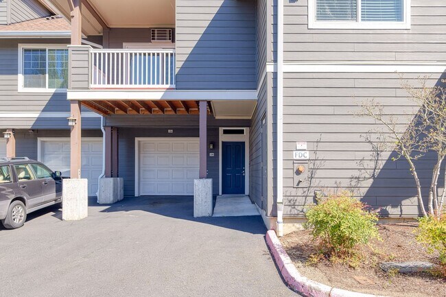Building Photo - Charming 2-Bed Condo with Lush Views & Lux...