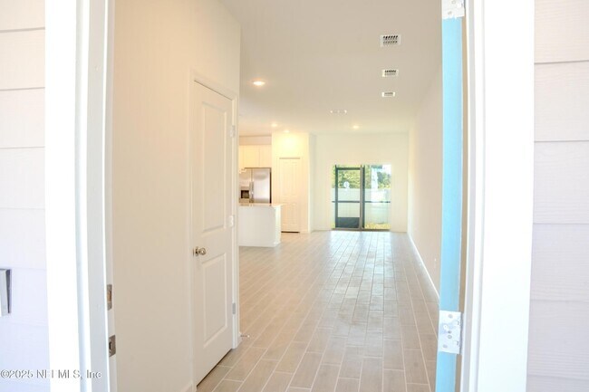 Foto del edificio - 2221 Windward Cay Ln