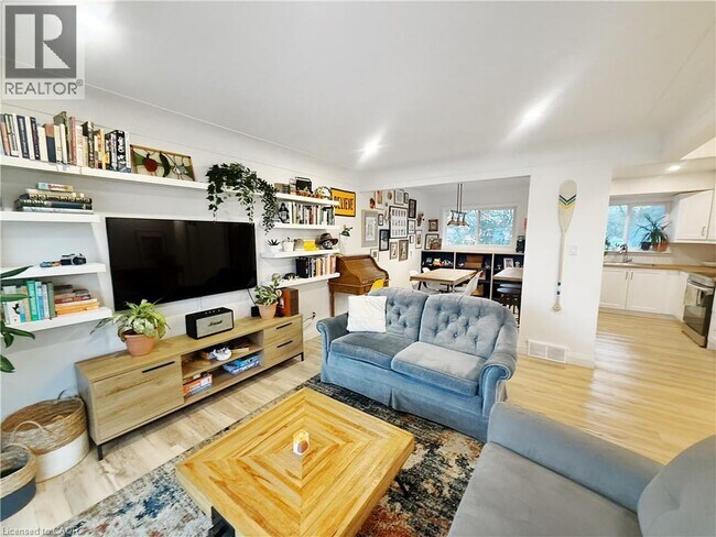 Photo du bâtiment - 31 Clearview Dr